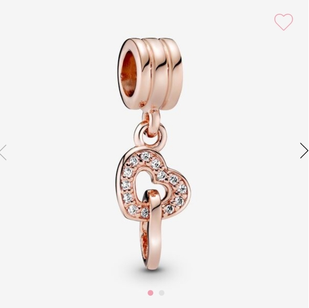 Interlocking hearts charm in rosegold